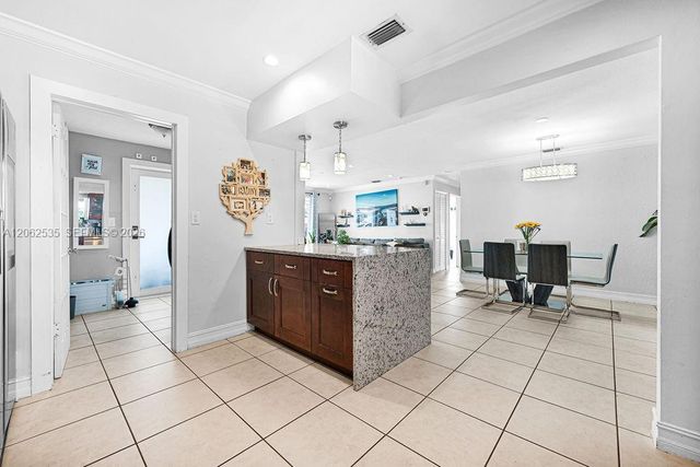 740 N 73rd Avenue, Hollywood, FL 33024