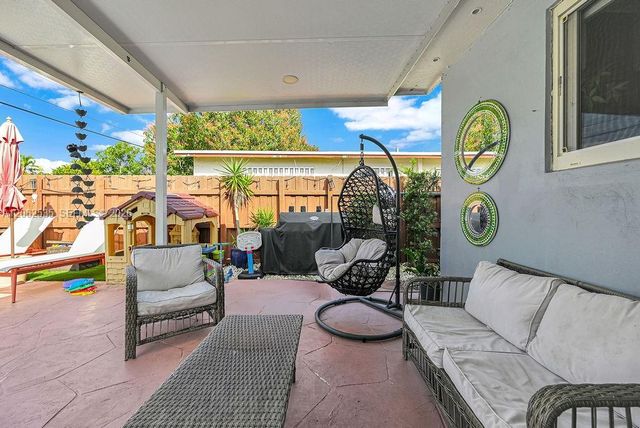 740 N 73rd Avenue, Hollywood, FL 33024