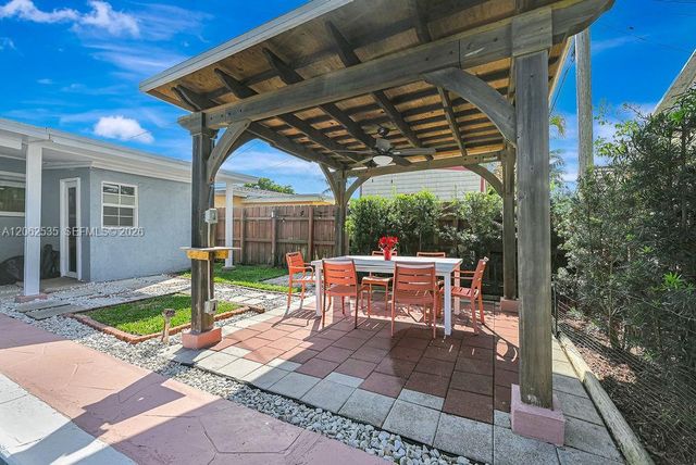 740 N 73rd Avenue, Hollywood, FL 33024