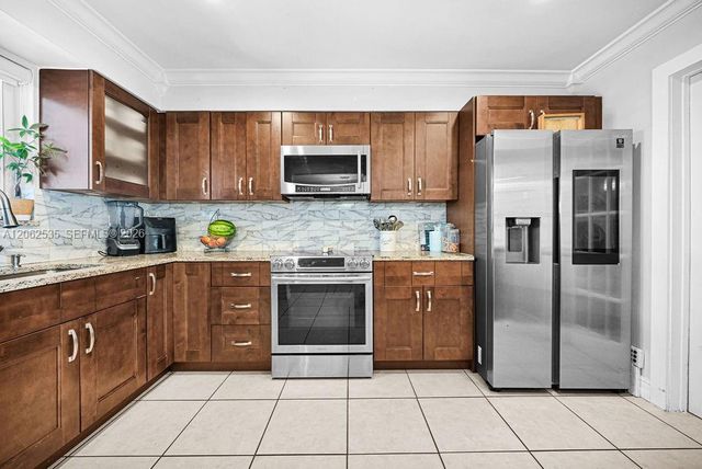 740 N 73rd Avenue, Hollywood, FL 33024