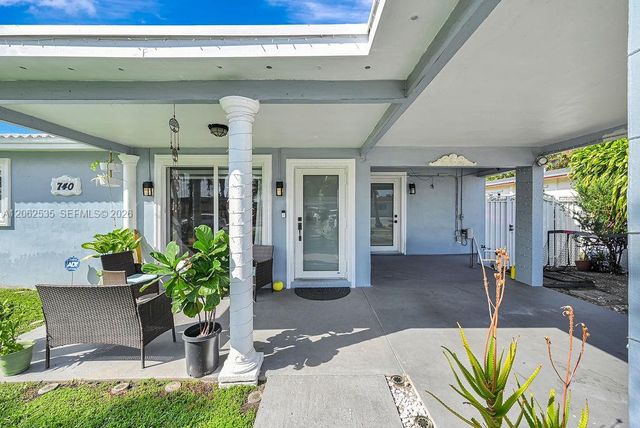 740 N 73rd Avenue, Hollywood, FL 33024