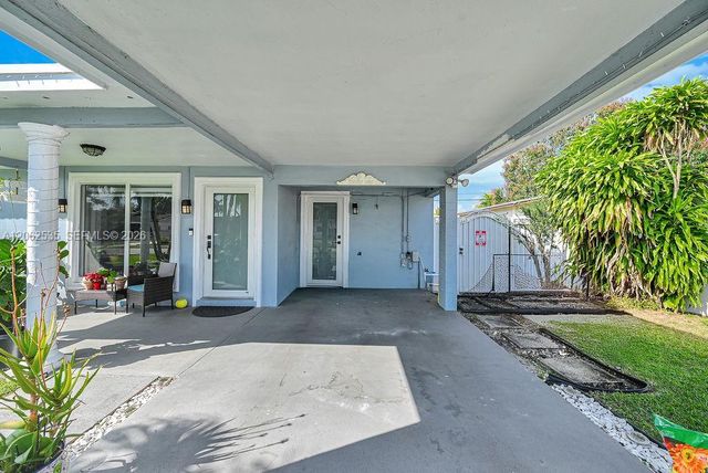 740 N 73rd Avenue, Hollywood, FL 33024