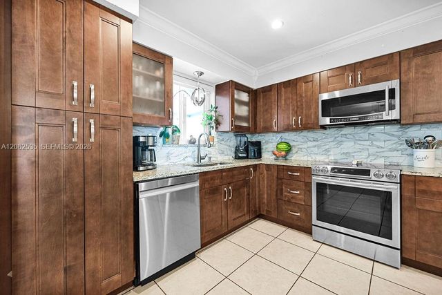 740 N 73rd Avenue, Hollywood, FL 33024