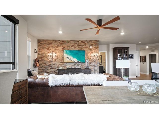 20 Wilcox St 302, Castle Rock, CO 80104