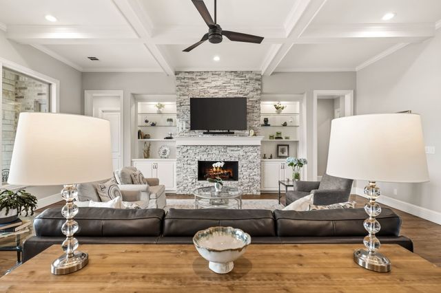 130 Sawgrass Drive, Heath, TX 75032