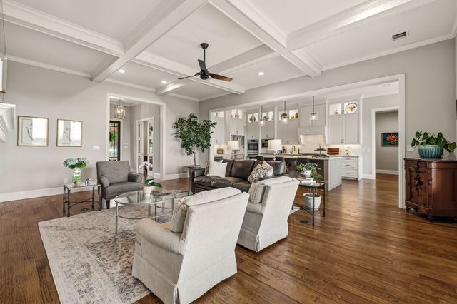130 Sawgrass Drive, Heath, TX 75032