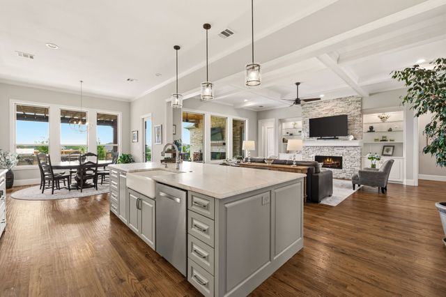 130 Sawgrass Drive, Heath, TX 75032