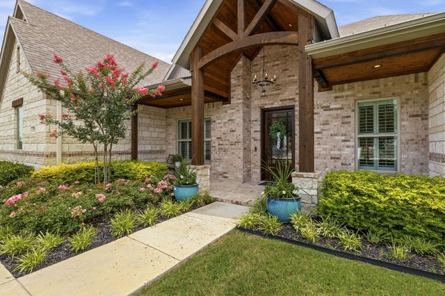 130 Sawgrass Drive, Heath, TX 75032