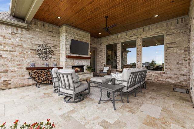 130 Sawgrass Drive, Heath, TX 75032