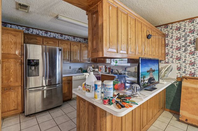 341 SW Dian Street, Burleson, TX 76028