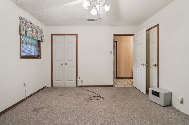 341 SW Dian Street, Burleson, TX 76028