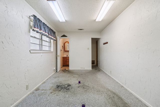 341 SW Dian Street, Burleson, TX 76028