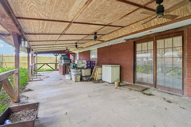 341 SW Dian Street, Burleson, TX 76028