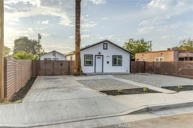 3519 Jewett, Bakersfield, CA 93301