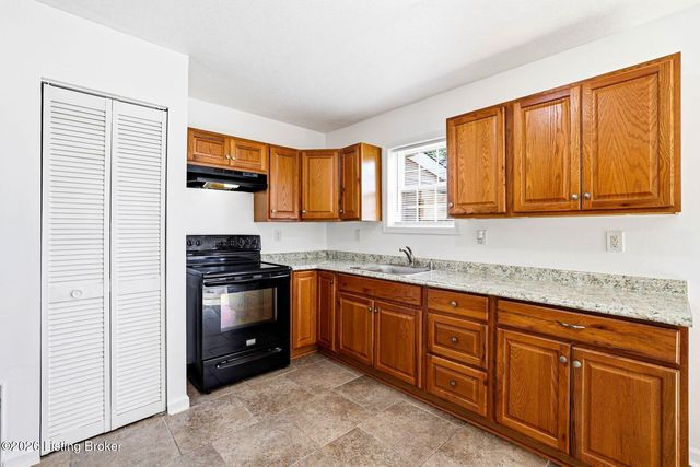 8614 Jan Way, Louisville, KY 40219