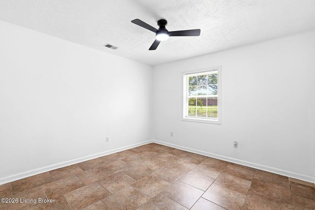 8614 Jan Way, Louisville, KY 40219