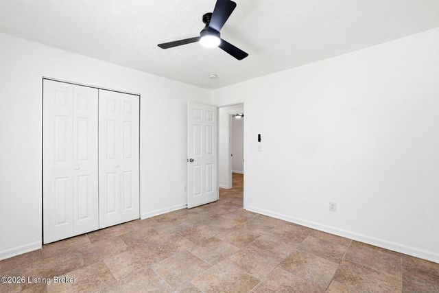 8614 Jan Way, Louisville, KY 40219