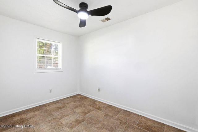 8614 Jan Way, Louisville, KY 40219