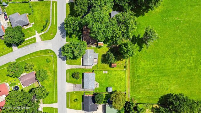8614 Jan Way, Louisville, KY 40219