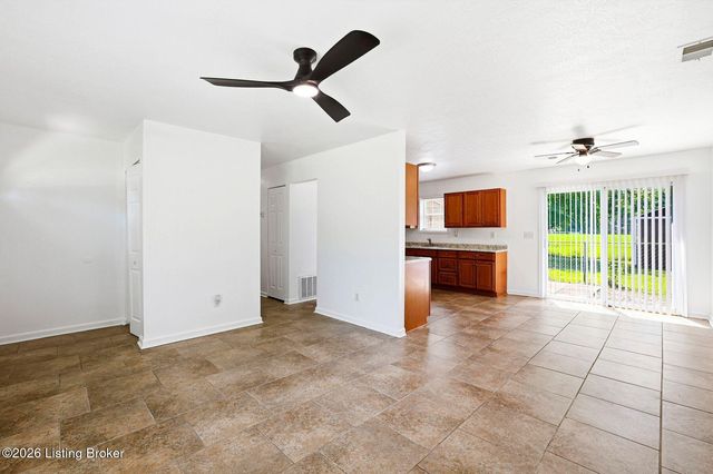8614 Jan Way, Louisville, KY 40219