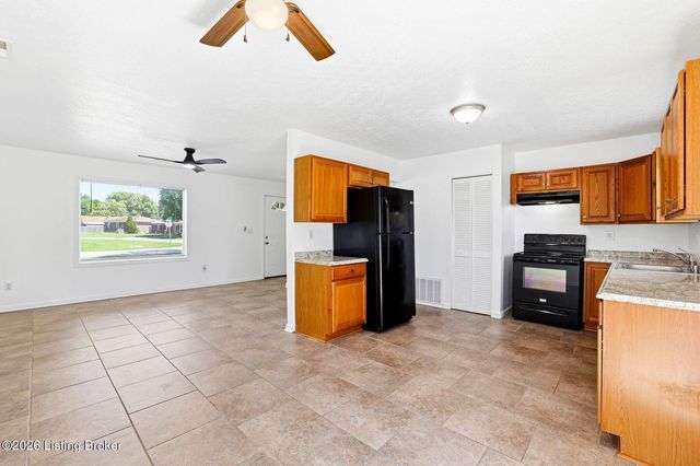8614 Jan Way, Louisville, KY 40219