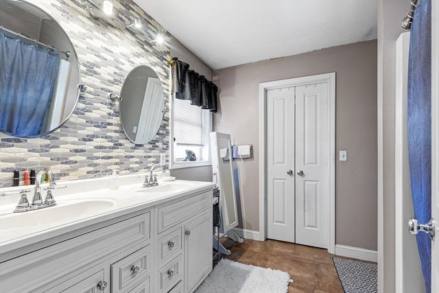 51 Oscar Ave, Brockton, MA 02302