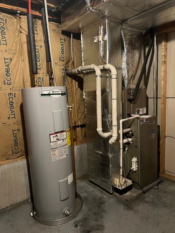 51 Oscar Ave, Brockton, MA 02302