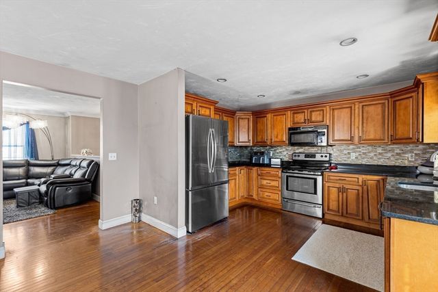 51 Oscar Ave, Brockton, MA 02302