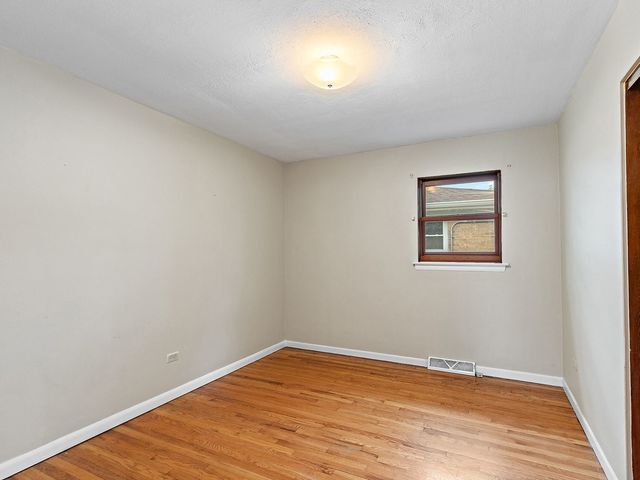 23509 N Garden Lane, Lake Zurich, IL 60047