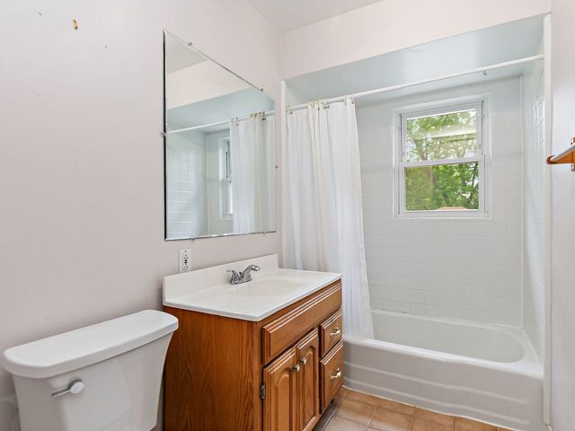 23509 N Garden Lane, Lake Zurich, IL 60047