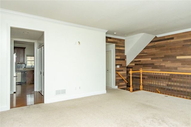 587 Chesnic Dr, North Strabane, PA 15317