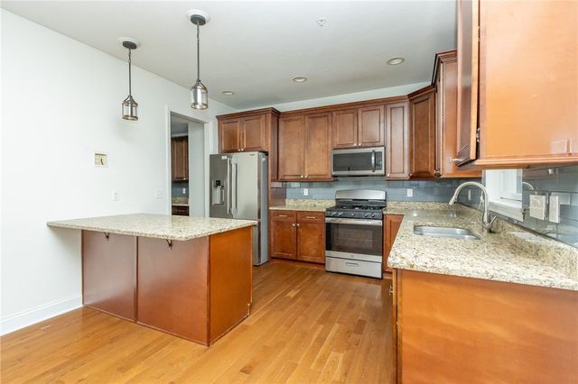 587 Chesnic Dr, North Strabane, PA 15317