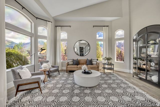 5843 W CENTURY HEIGHTS DR, Highland, UT 84003