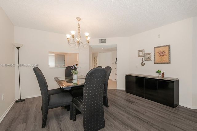 1200 SW 137th Ave 402E, Pembroke Pines, FL 33027