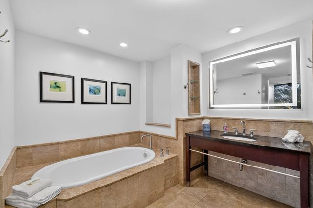 3800 N Ocean Drive 518, Singer Island, FL 33404