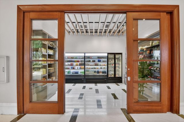 3800 N Ocean Drive 518, Singer Island, FL 33404