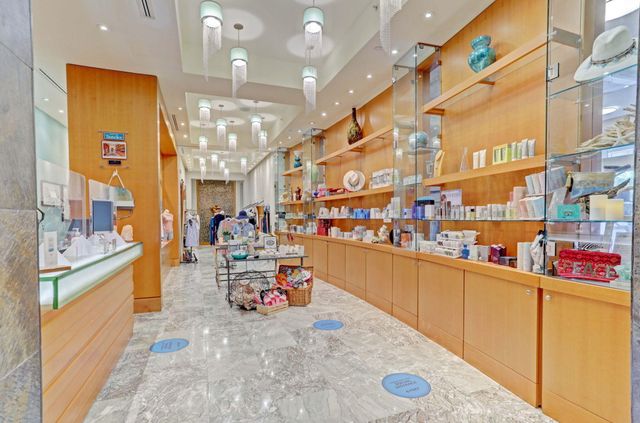 3800 N Ocean Drive 518, Singer Island, FL 33404