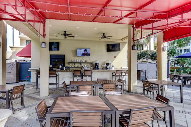 3800 N Ocean Drive 518, Singer Island, FL 33404
