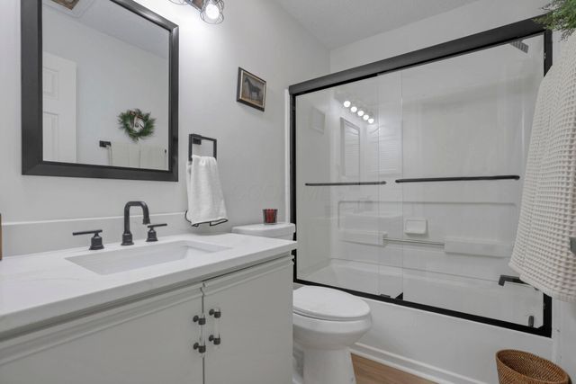 5612 Valencia Park Boulevard, 13E, Hilliard, OH 43026