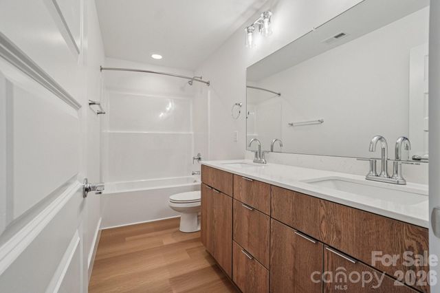 17 Bolton Street 9, Asheville, NC 28806