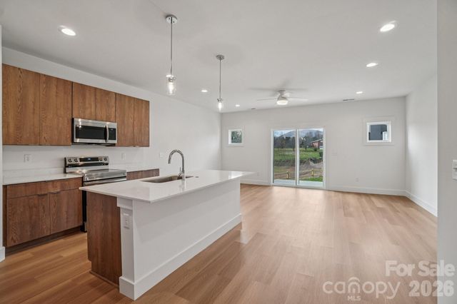 17 Bolton Street 9, Asheville, NC 28806