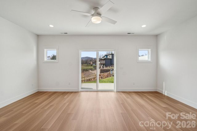 17 Bolton Street 9, Asheville, NC 28806