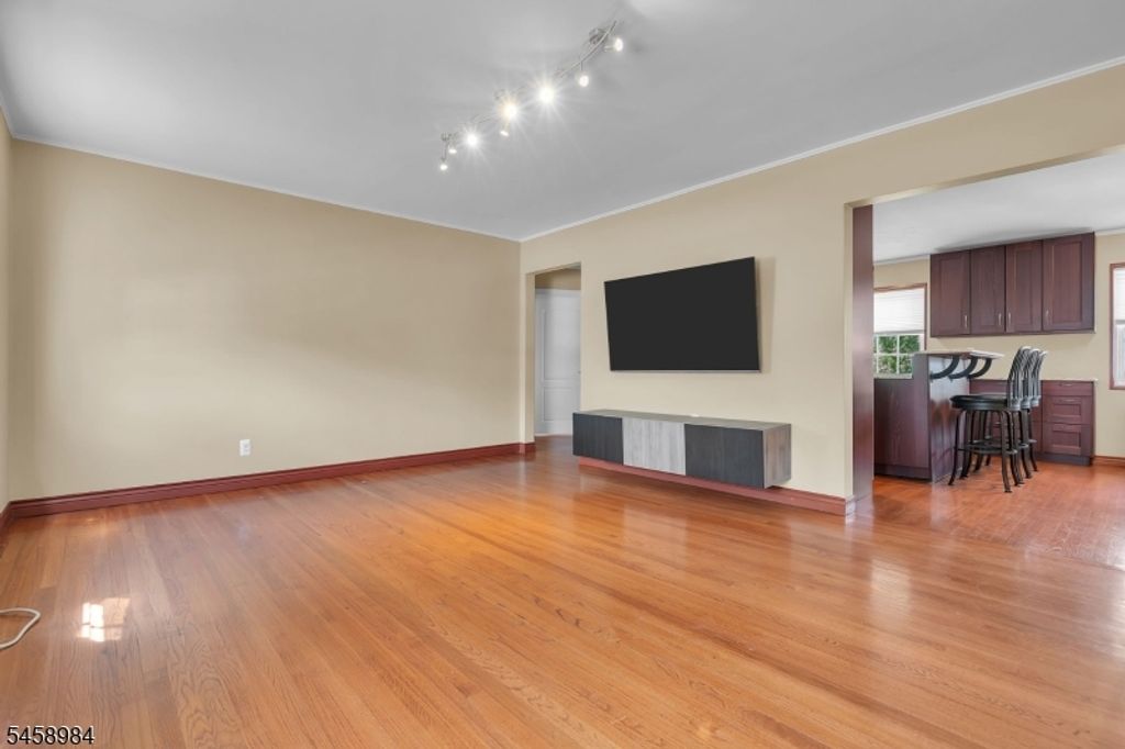 16 W Roselle Ave B, Roselle Park Boro, NJ 07204 — photo 5