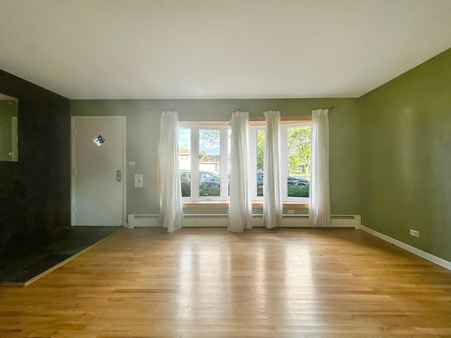 36 S Highview Avenue, Addison, IL 60101