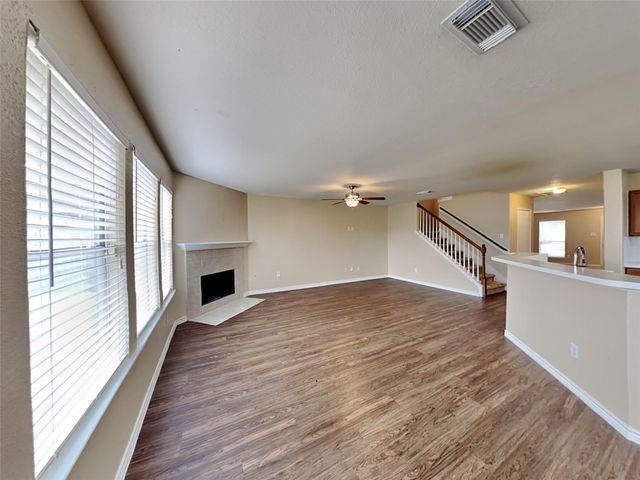 226 S Golden Oak Drive, Texas City, TX 77591