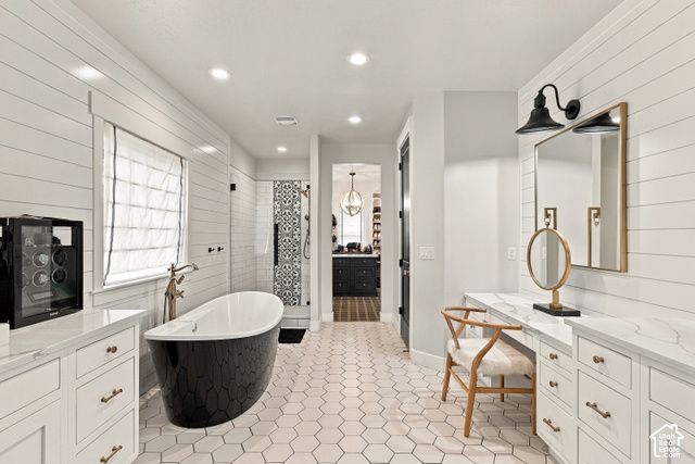 1178 E LESTER DR, South Weber, UT 84405