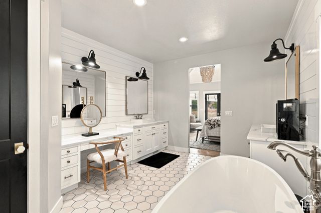 1178 E LESTER DR, South Weber, UT 84405