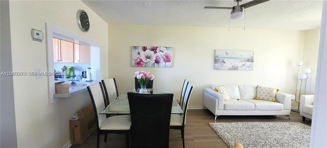 2200 Park Ln 302, Hollywood, FL 33021