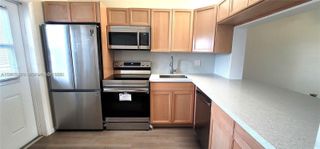 2200 Park Ln 302, Hollywood, FL 33021