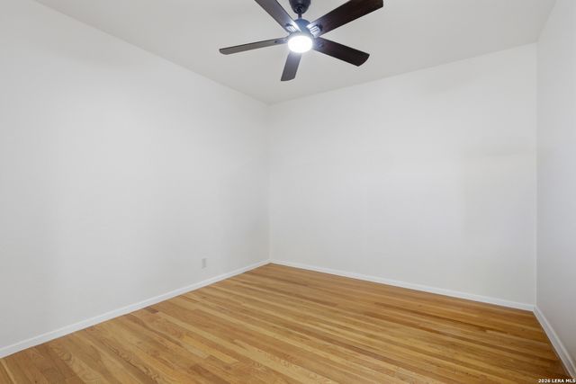 210 W Glenview, San Antonio, TX 78228